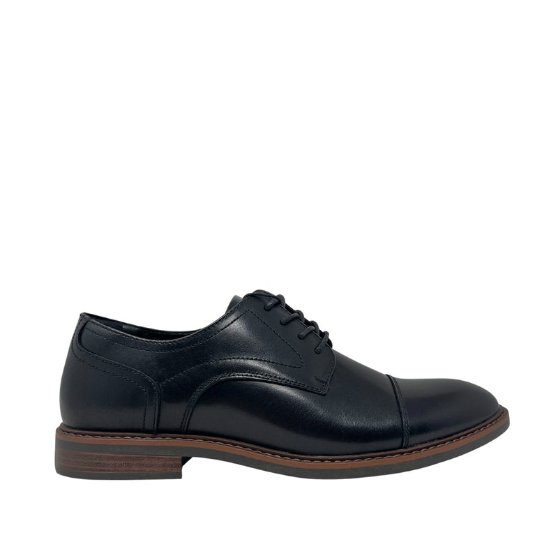 Oxfords cap toe Lewis para hombre color negro